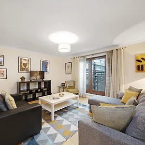 2-beds-apartment-in-shoreditch-by-city-stay-london.cambridgehotelsuk.com/