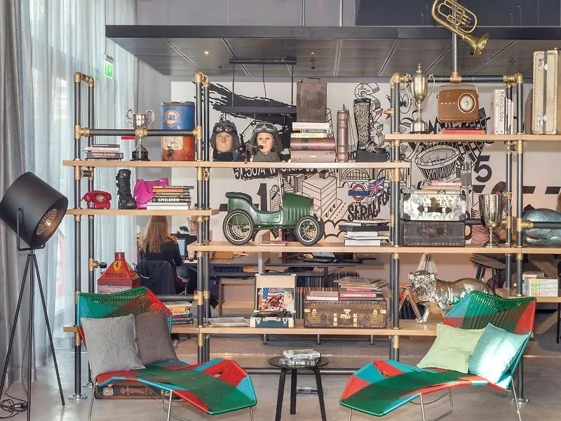 Moxy London Stratford Hotel